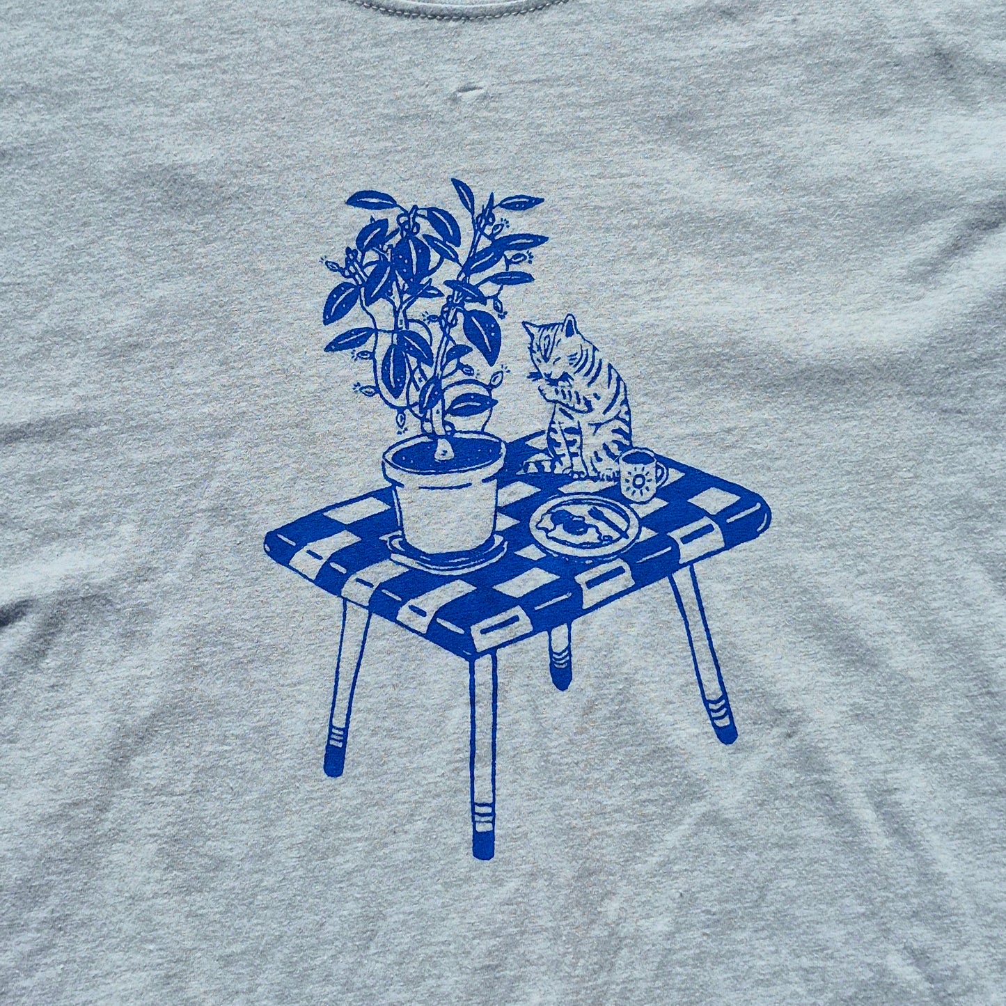 L: Cat Breakfast Tee
