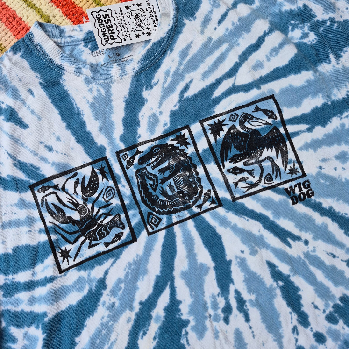 L: Block Printed Louisiana Creatures Tee