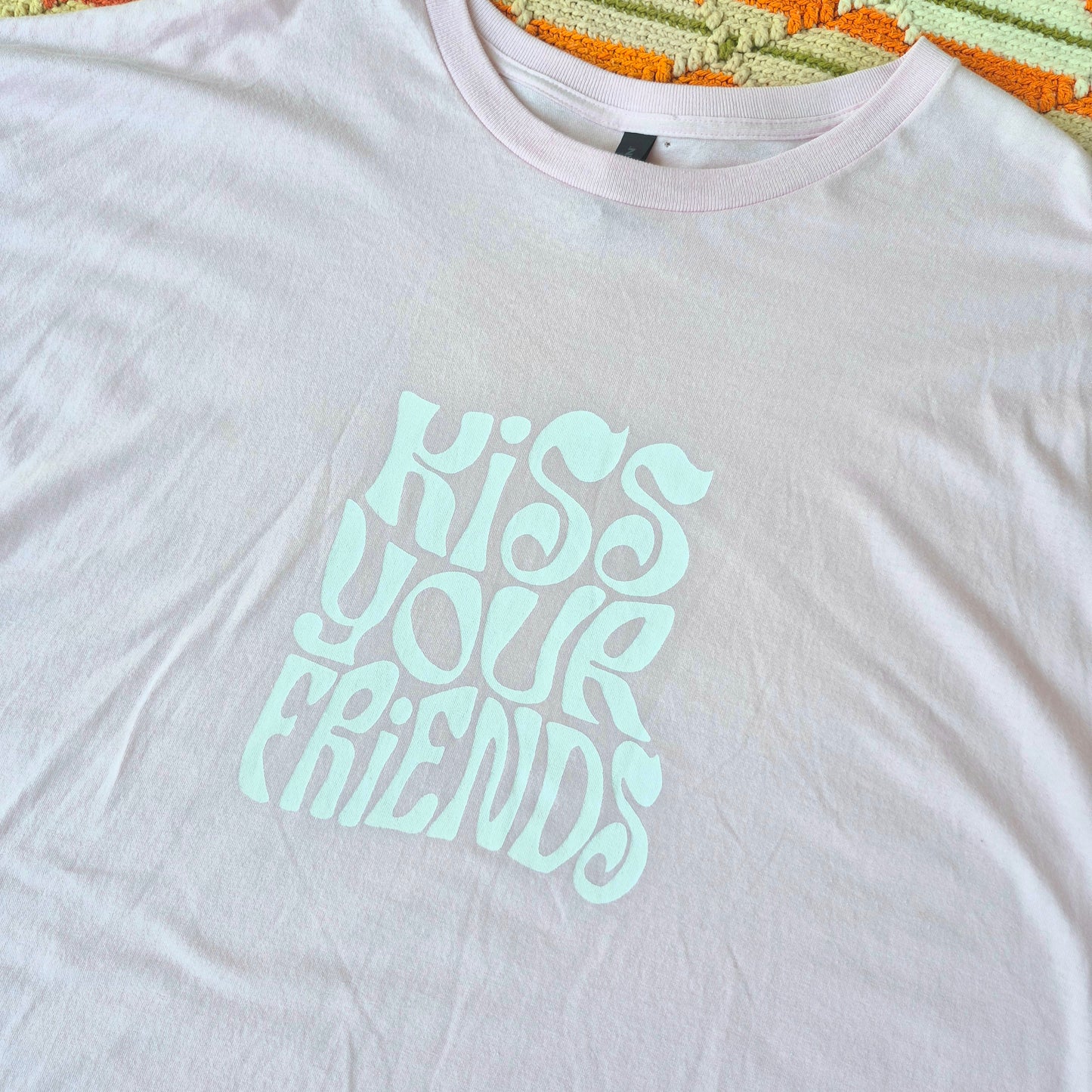 4XL: Kiss Your Friends Tee