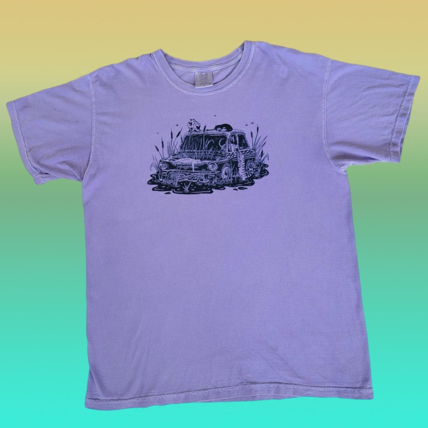 L: Cat Swamp Tee