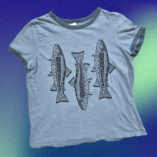 L: Three Fish Tee