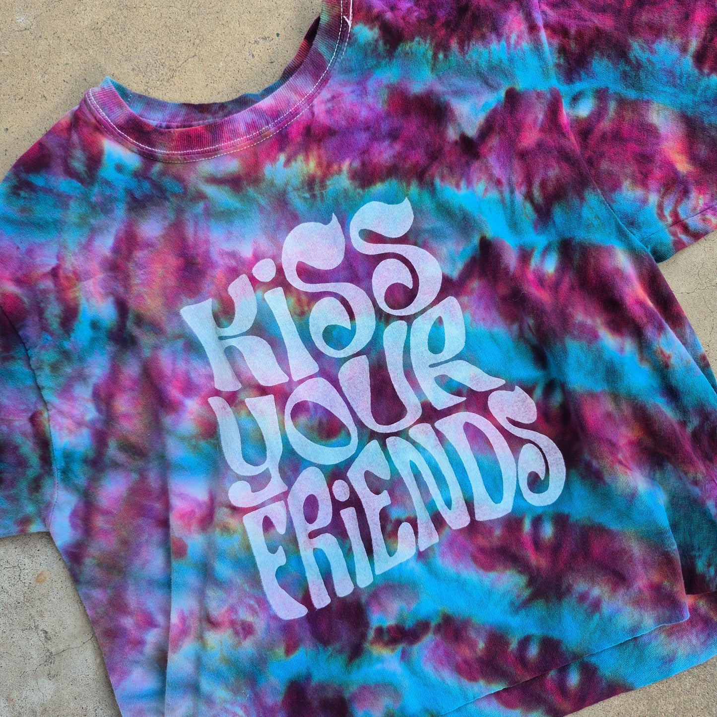 S: Kiss Your Friends Tee