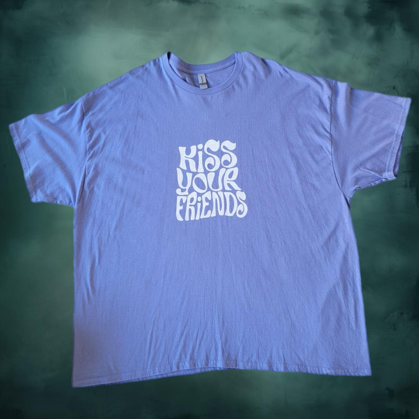 4XL: Kiss Your Friends Tee