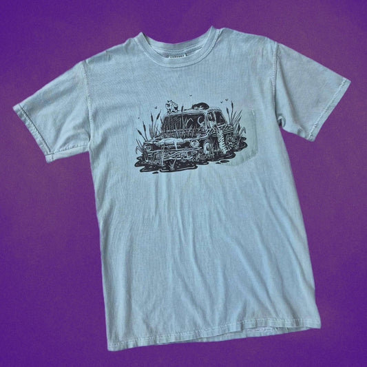 S: Cat Swamp Tee