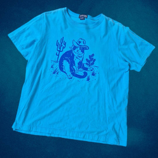 L: Howdy Cutie Tee
