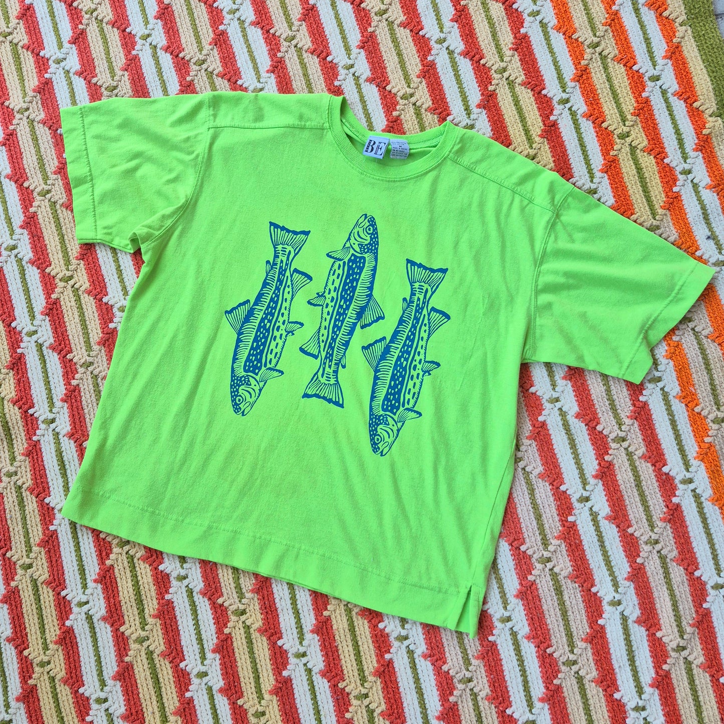 M: Three Fish Tee